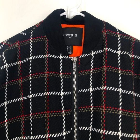 Forever 21 Black White Red Plaid Zip Up Quilt lined Jacket - Picture 6 of 16